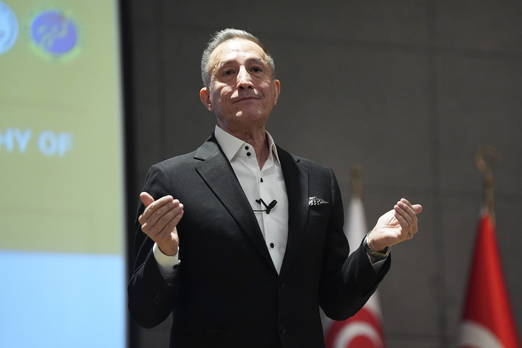 AHMET GÜLÜM YAZDI… SPORCU ESKİSİ