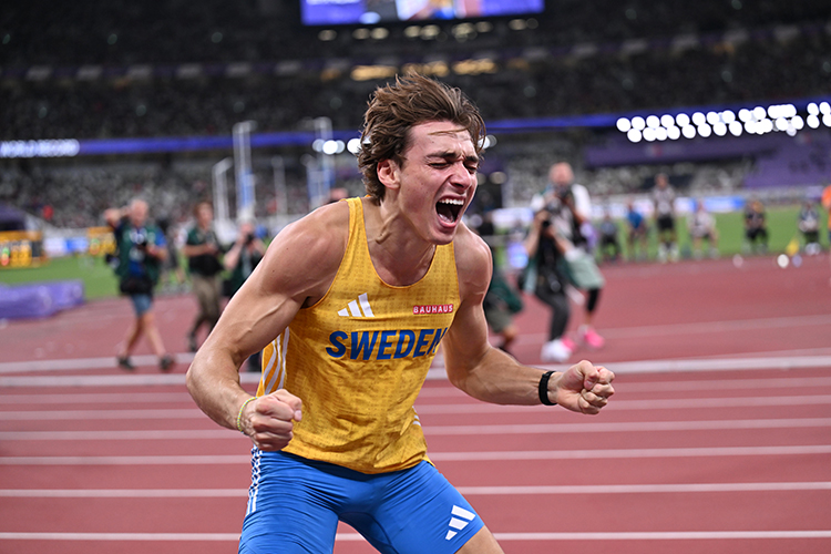 YILIN ATLETİ SEÇİLDİ…