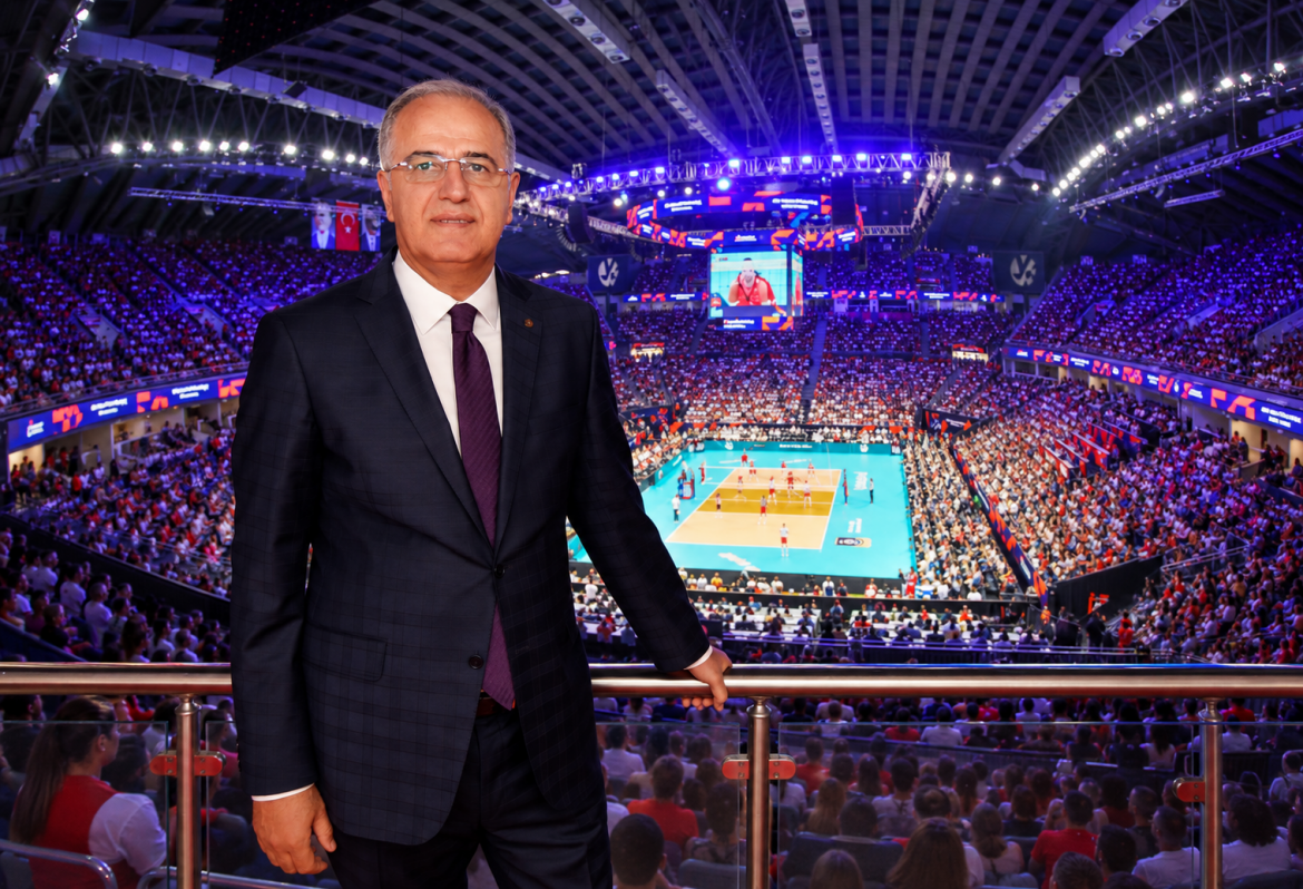AKİF BAŞKAN VE MUHTEŞEM SEYİRCİ !