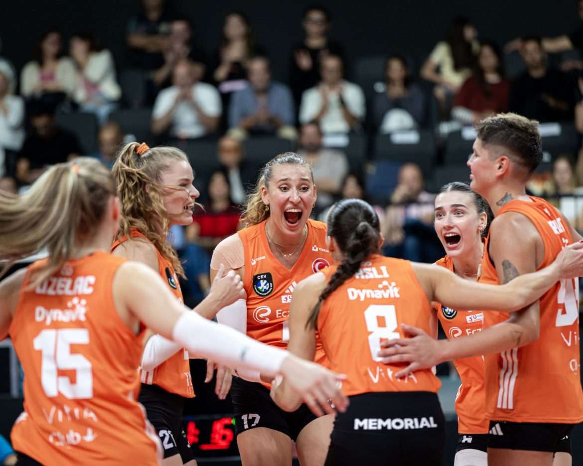 ECZACIBAŞI FİLENİN BAŞ TACI.
